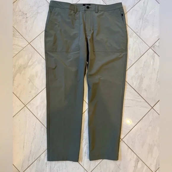 Sitka Men's olive green pants size 40 x 32 - Picture 3 of 4